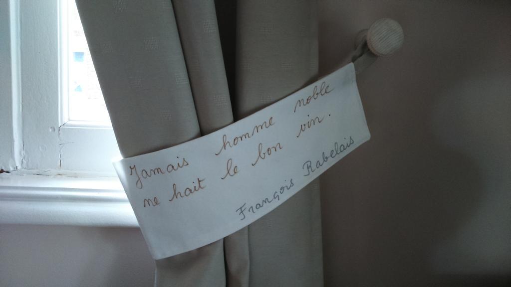 Le Manoir De Crisolles Bed & Breakfast エクステリア 写真