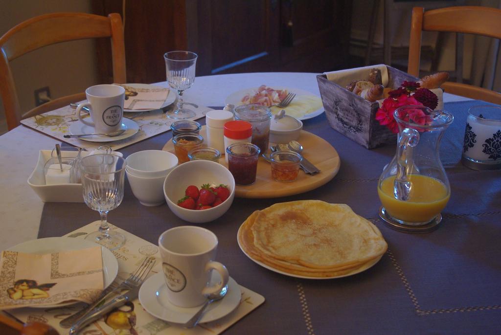 Le Manoir De Crisolles Bed & Breakfast エクステリア 写真